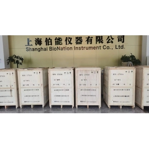 戰高溫斗酷暑，為某省疾控緊急運送一批高壓滅菌器